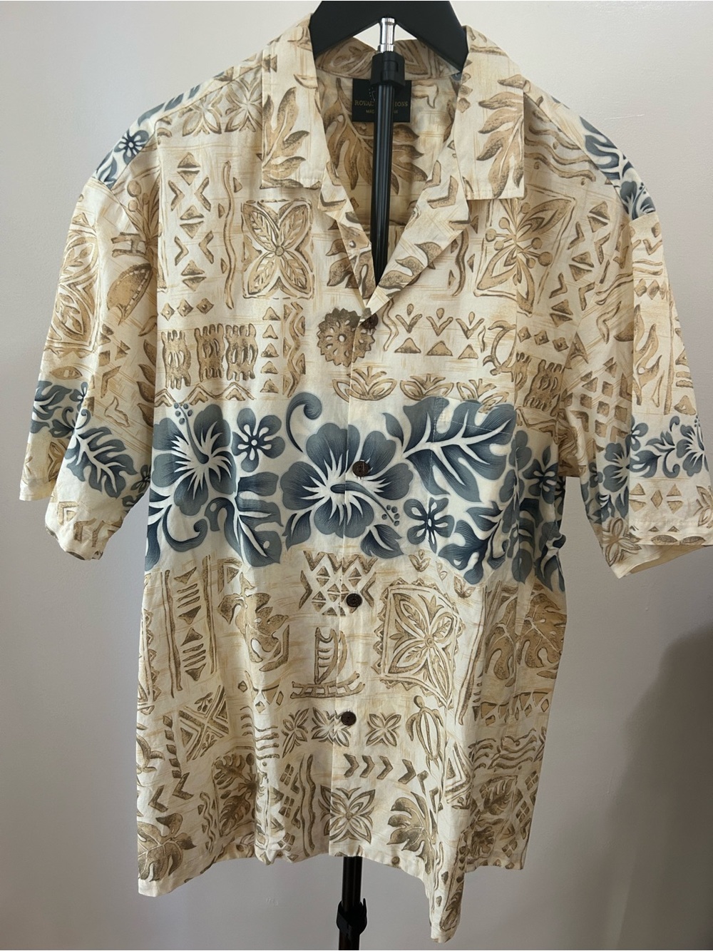 Men's Beige & Blue Floral Print Short-Sleeve Button-Down Shirt